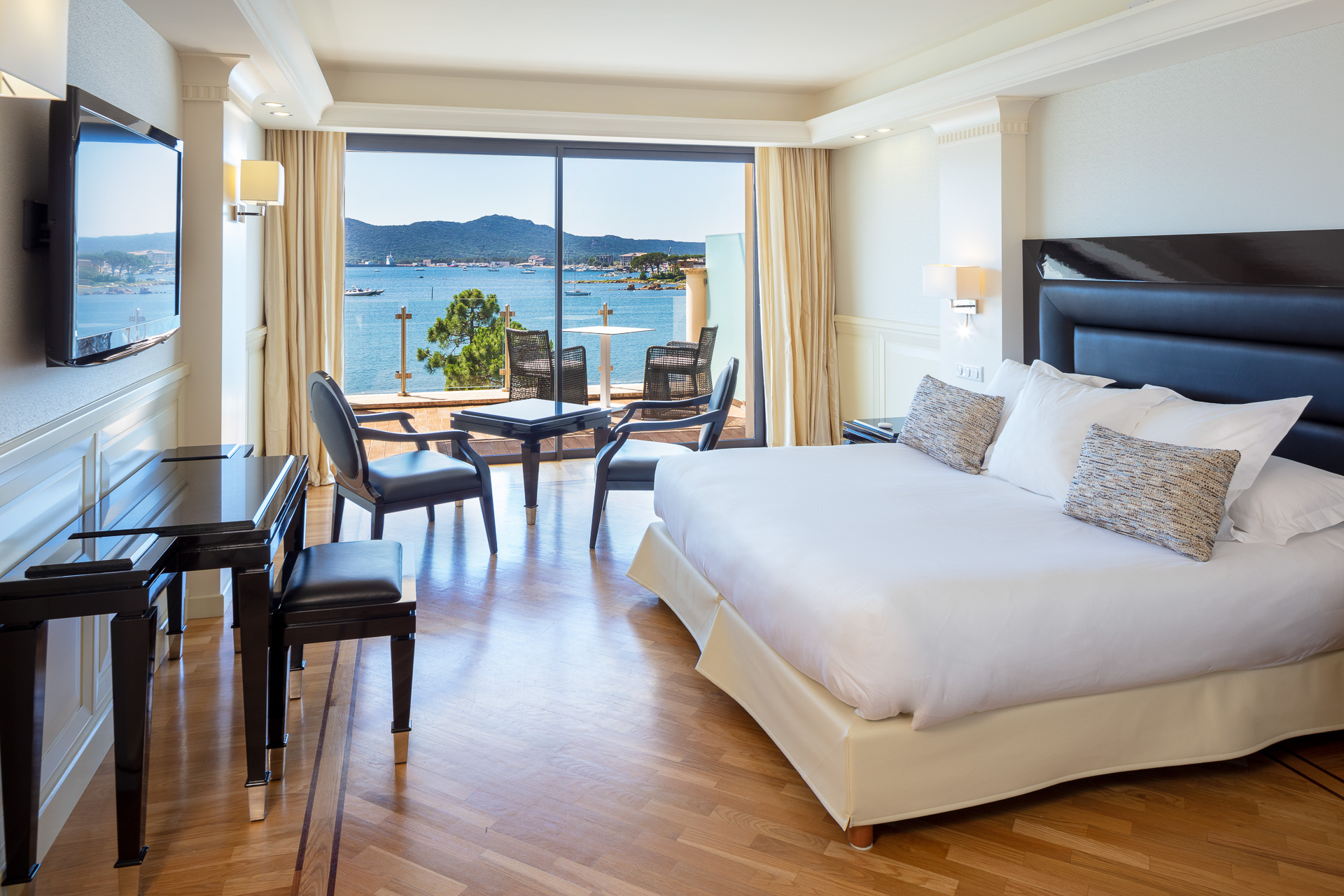 Photo - Le Don Cesar | Chambre luxe 2 Photo - Le Don Cesar | Chambre luxe 1